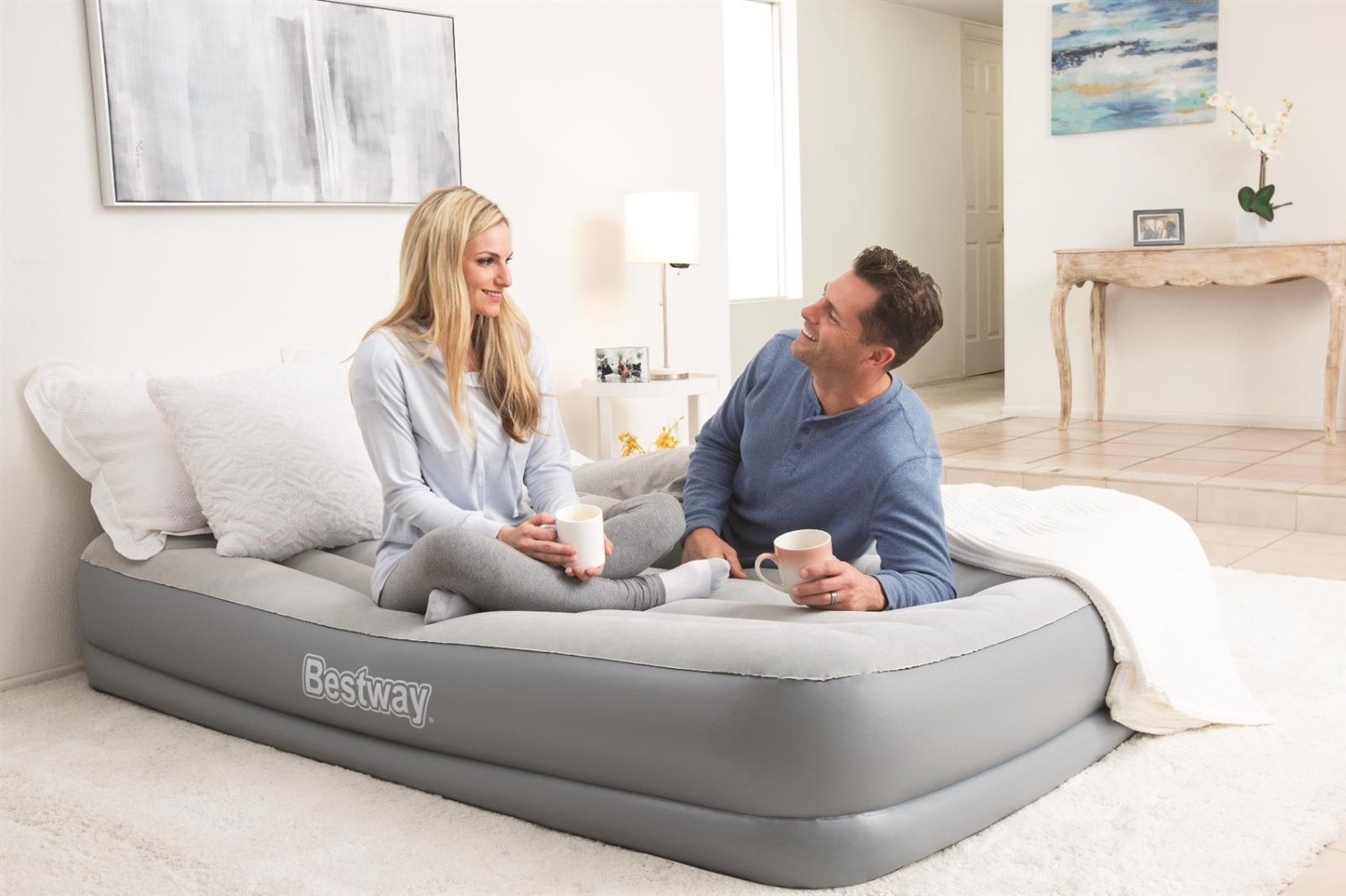 Матрас надувной Bestway TRITECH Airbed Queen 203х152х56см электронасос