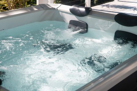 СПА-бассейн 180х180х65см "Oslo Aero Plus", квадратный,  гидромассаж, аэромассаж.(4 коробки A.B.C.D), MSpa F-OS063WAP