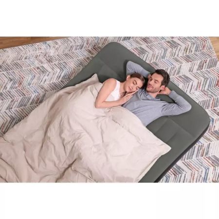 Надувной матрас 152х203х30см с подголовником, насос на батарейках (4хD), Bestway 67930 BW