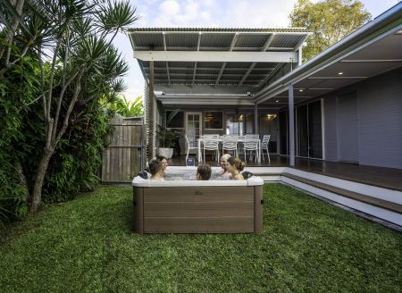 СПА-бассейн 160х160х65см "Oslo Amber" 850л, квадратный,  гидромассаж, аэромассаж.(4 коробки A.B.C.D), MSpa F-AM063W