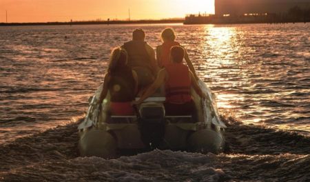 Надувная лодка "Sunsaille" 380х180х46см, алюм.вёсла, насос, до 780кг, Bestway 65062 BW