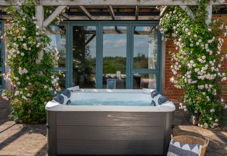 СПА-бассейн 180х180х65см "Oslo Plus", квадратный,  гидромассаж, аэромассаж.(4 коробки A.B.C.D), MSpa F-OS063WP