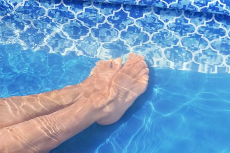 Детский надувной бассейн 229x152x96см "Waterfall Oasis", с разбрызгивателем, 702 л, от 6 лет, Bestway 54451 BW