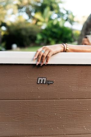 СПА-бассейн 180х180х65см "Amber Aero Plus", квадратный,  гидромассаж, аэромассаж.(4 коробки A.B.C.D), MSpa F-AM063WAP