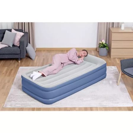 Надувная кровать 97х191х46см с подголовником, встр.насос 220В, до 150кг, Bestway 67628 BW