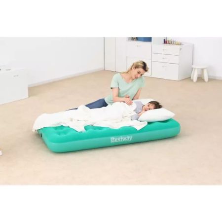 Надувной матрас 89х158х18см с ручным насосом (62002), Bestway 67918 BW