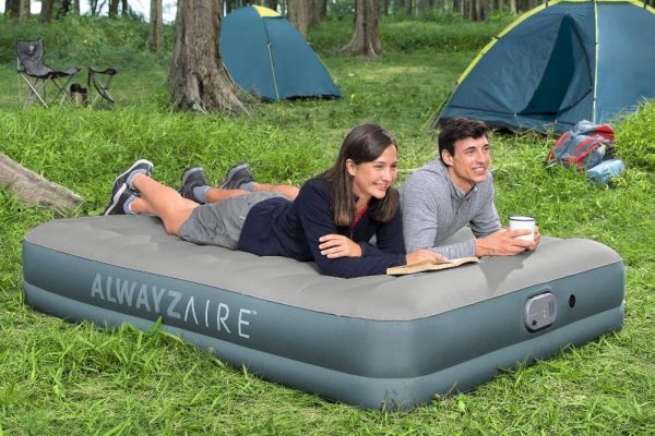 Надувная кровать 152х203х36см, встр.аккумуляторный насос 7,4В, до 300кг, Bestway 69078 BW