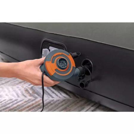 Надувной матрас 152х203х30см с подголовником, насос на батарейках (4хD), Bestway 67930 BW